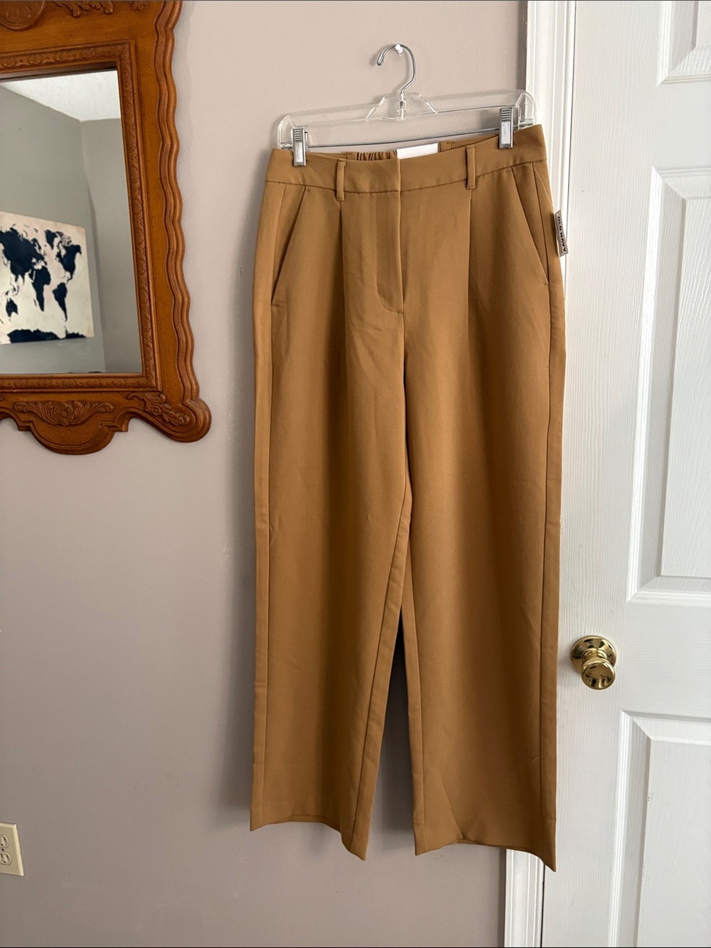 Old Navy Wide-Leg Pants in Camel Brown